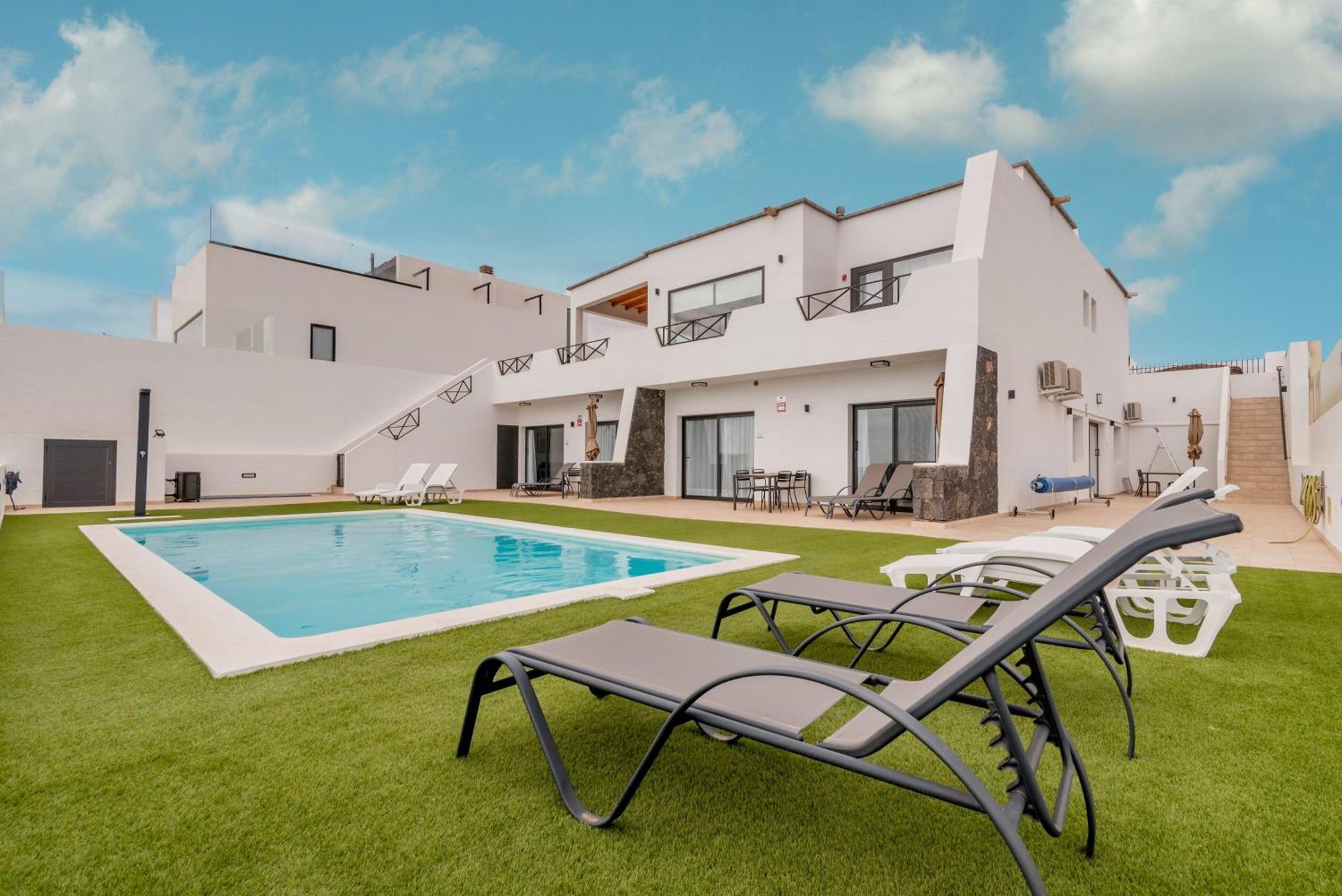 Seascape Heated Pool, Air-Con, View, Adult Only Apartment Corralejo Exterior photo